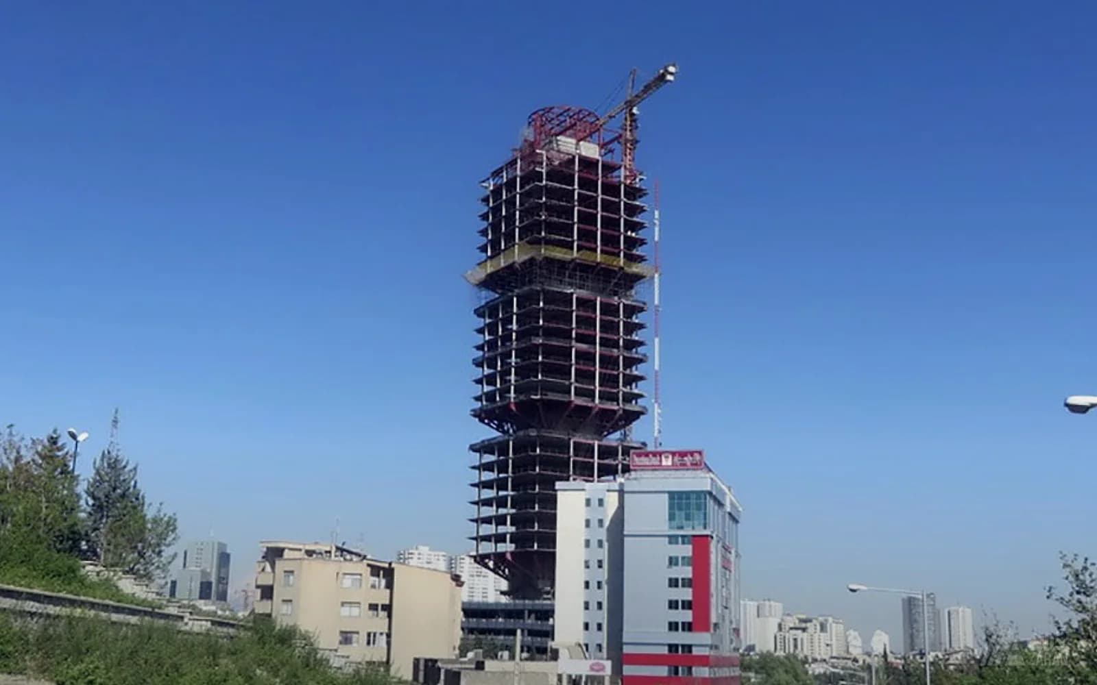 برج بانک پارسیان